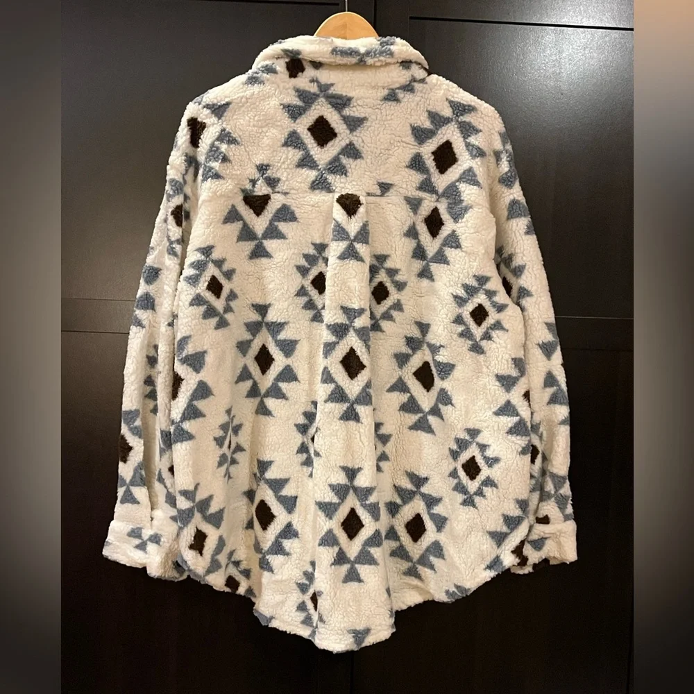 Grace & Emma "She Could Be The One" ivory aztec pattern sherpa jacket. 2XL. NWT - Picture 7 of 14